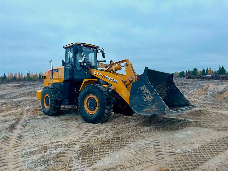 Основные секреты управления фронтальным погрузчиком в Сургуте