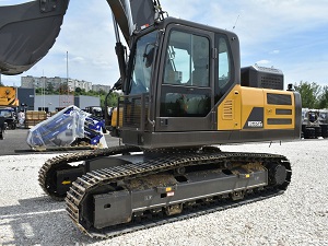 Преимущества аренды экскаватора для малого бизнеса в Сургуте